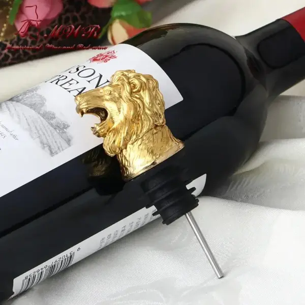zamak lion wine pourer